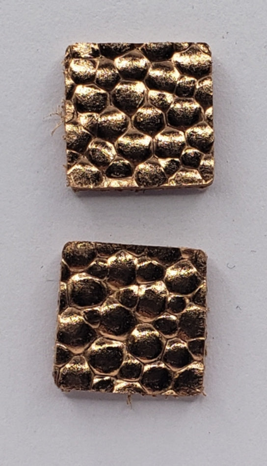 Square Metallic Pepple Leather Studs